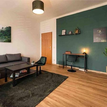 Ferienwohnung Bali Style Mit High Speed Wlan Und Gratis Parkplatz เกรา ภายนอก รูปภาพ